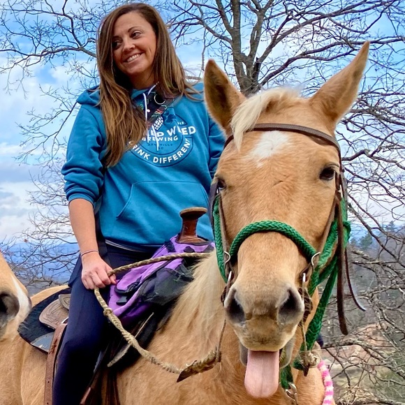 Meet your Posher, Jessica - Picture 2 of 4